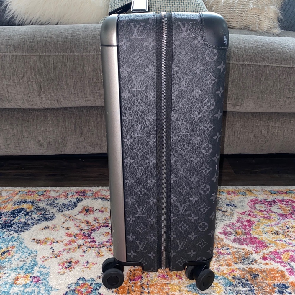 Horizon 55 Hard-sided Luggage - Picture 4 of 8